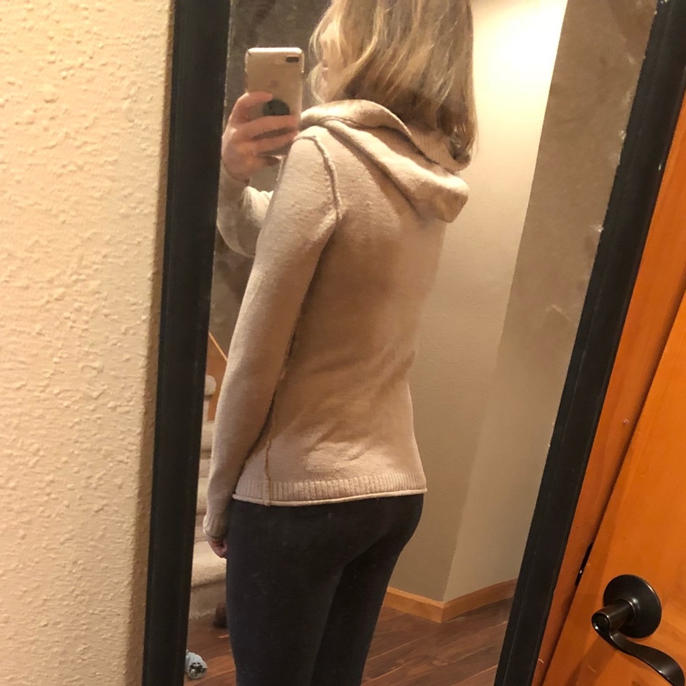 Sweater - Picture 3 of 7